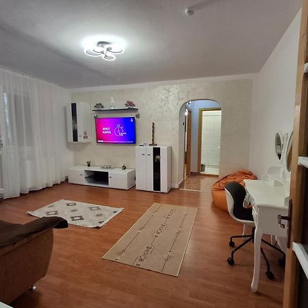 Apartament Alis2011 Бузау Екстериор снимка
