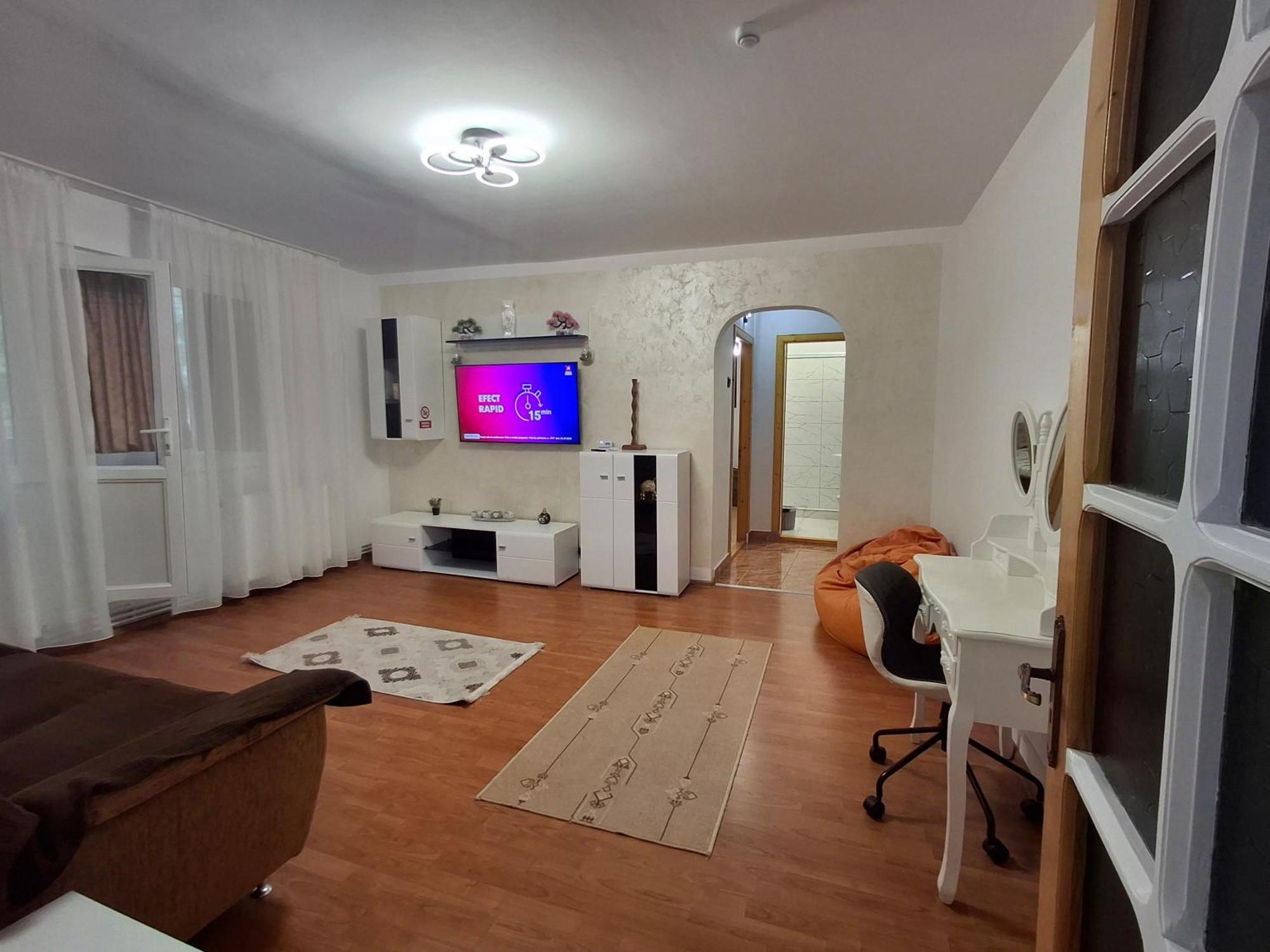 Apartament Alis2011 Бузау Екстериор снимка